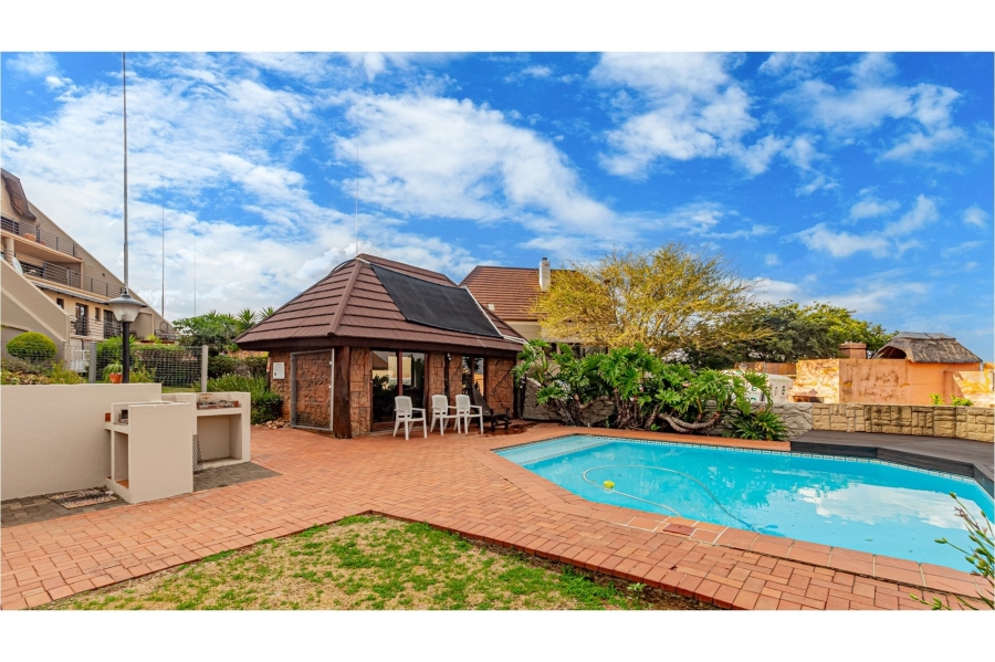 3 Bedroom Property for Sale in Northcliff Gauteng