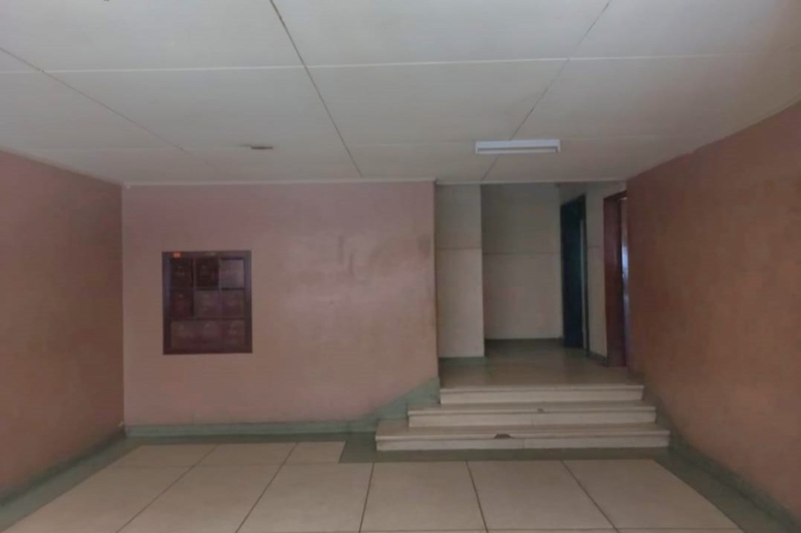 18 Bedroom Property for Sale in Yeoville Gauteng