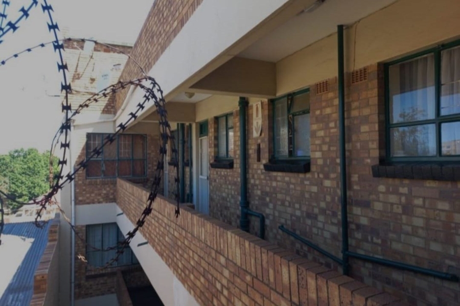 18 Bedroom Property for Sale in Yeoville Gauteng