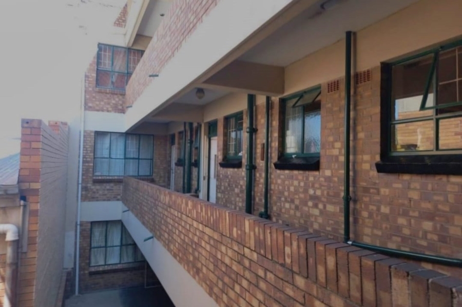 18 Bedroom Property for Sale in Yeoville Gauteng