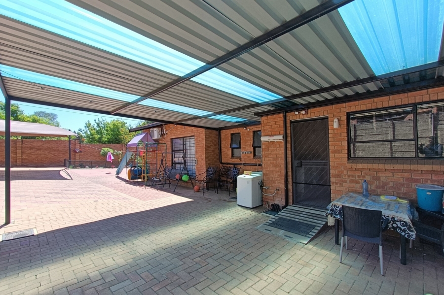 4 Bedroom Property for Sale in Country View Gauteng