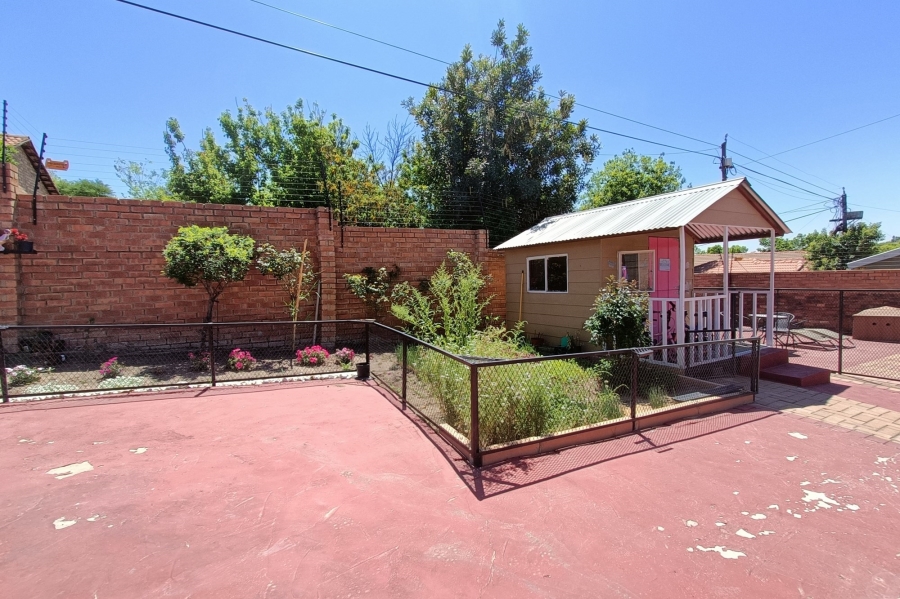 4 Bedroom Property for Sale in Country View Gauteng