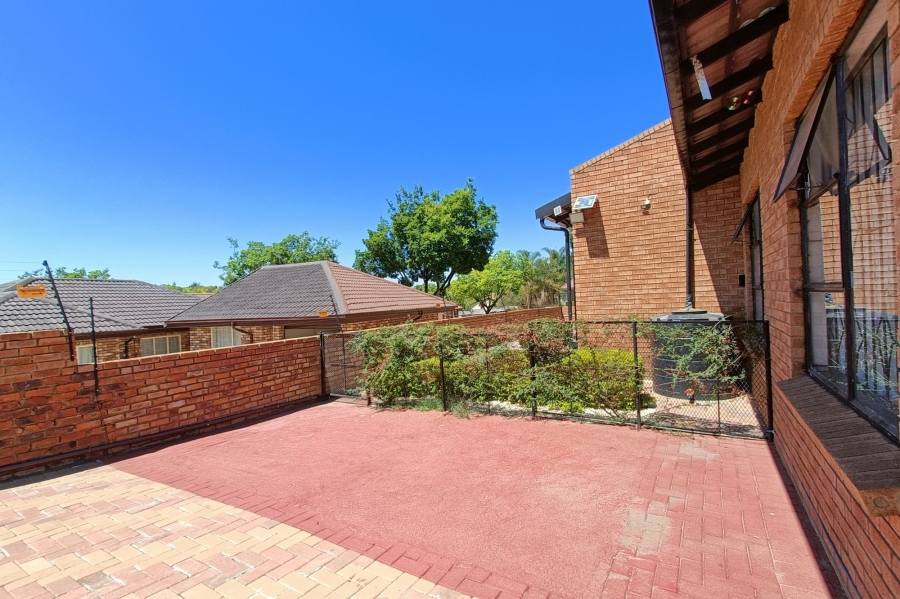 4 Bedroom Property for Sale in Country View Gauteng