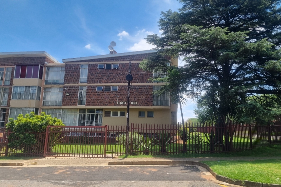 2 Bedroom Property for Sale in Florida Gauteng