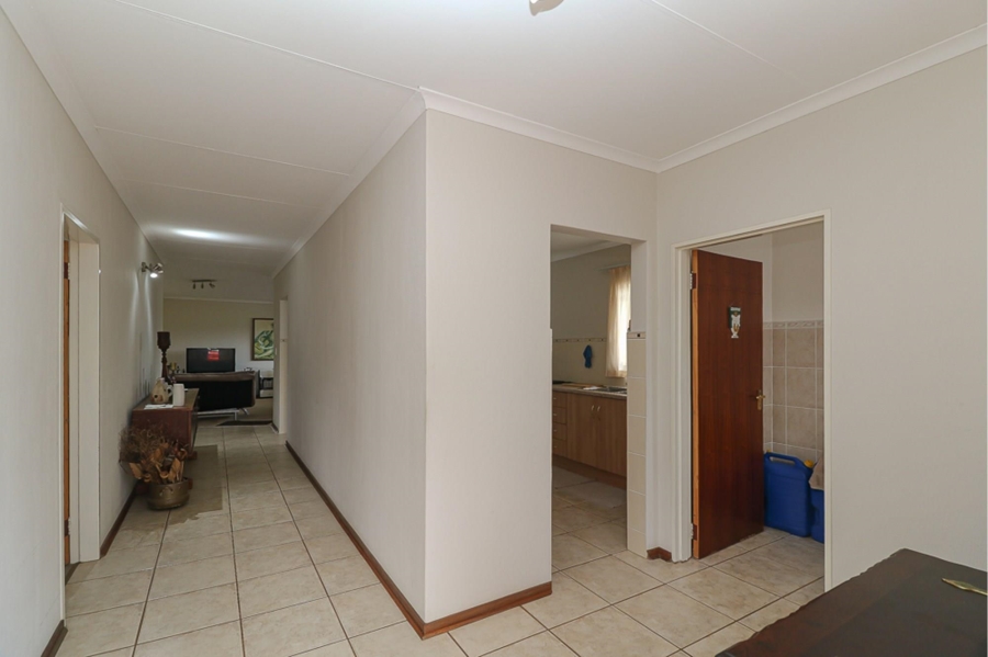 3 Bedroom Property for Sale in Selcourt Gauteng