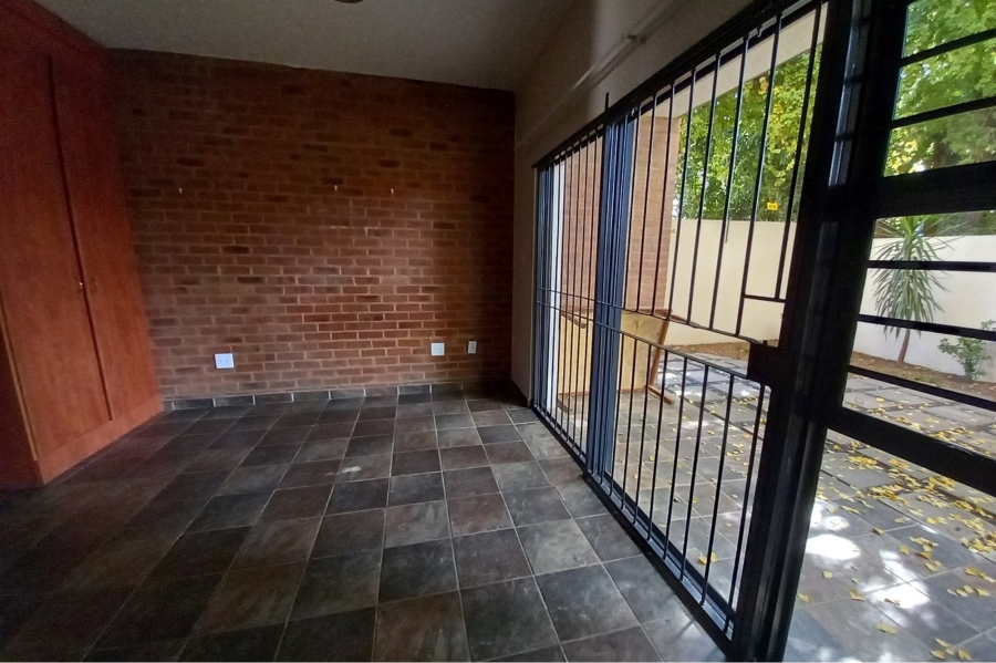 1 Bedroom Property for Sale in Hatfield Gauteng