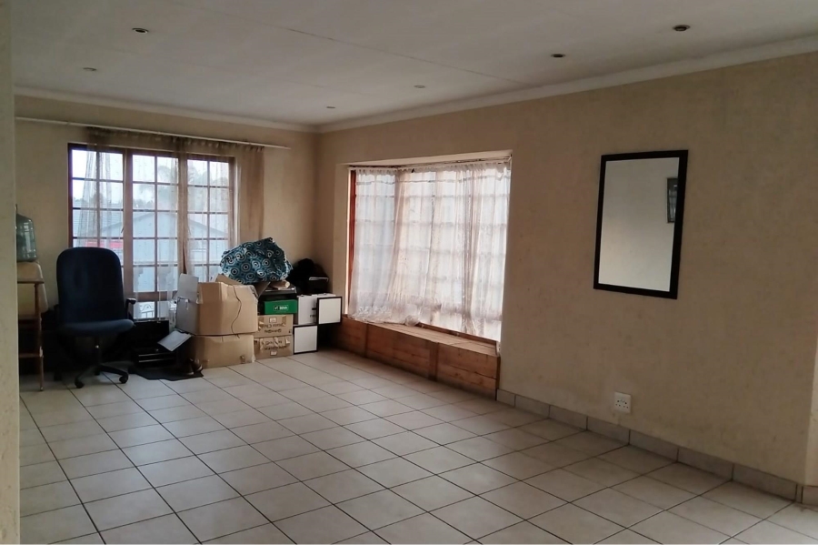 2 Bedroom Property for Sale in Eveleigh Gauteng