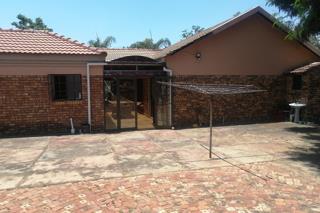 4 Bedroom Property for Sale in Karenpark Gauteng