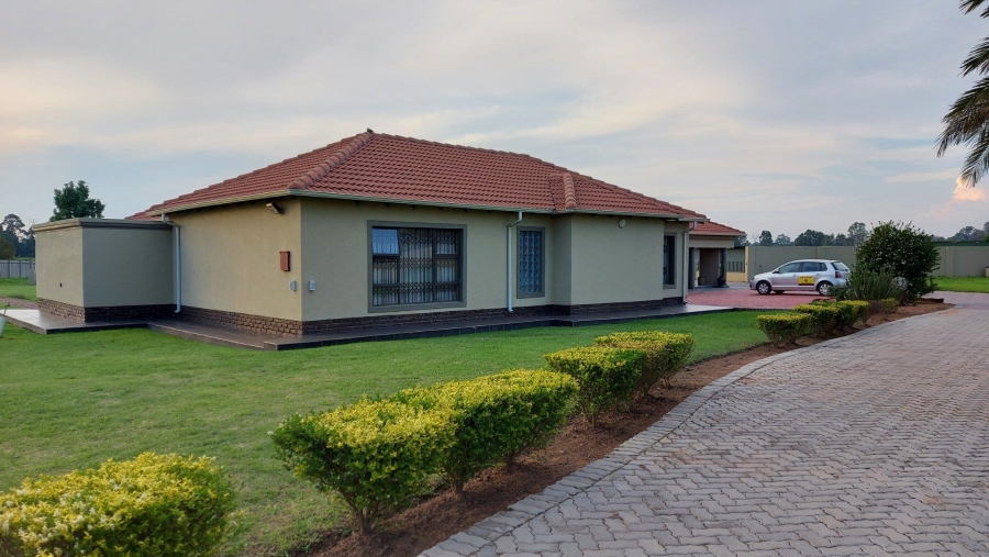 3 Bedroom Property for Sale in Fairlead Gauteng