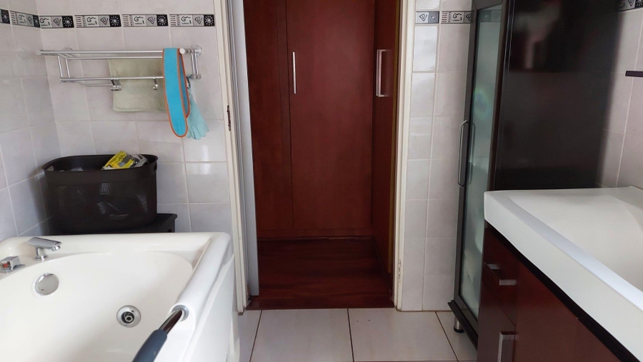 3 Bedroom Property for Sale in Fairlead Gauteng
