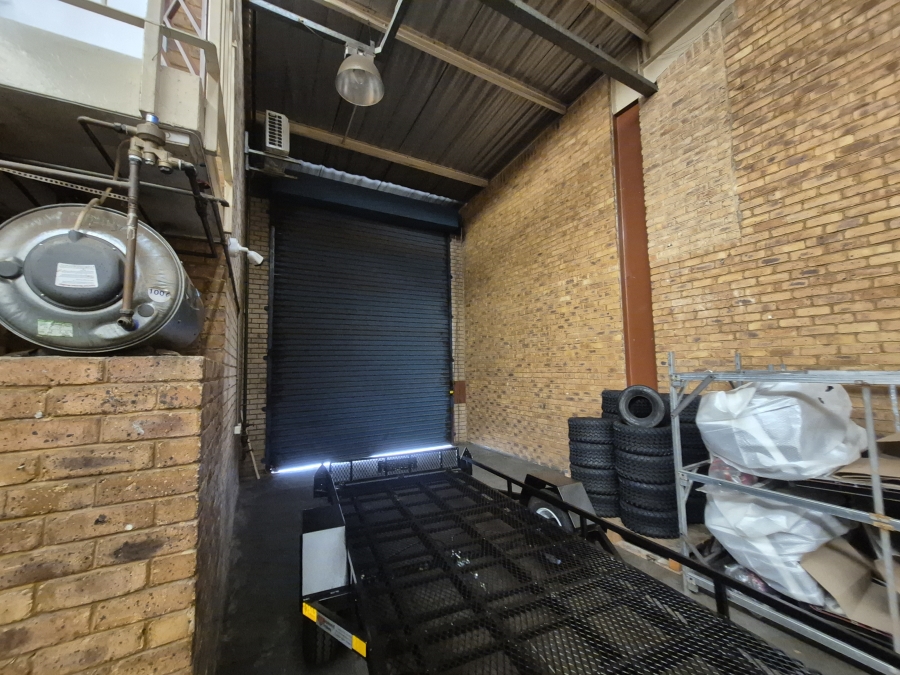 Commercial Property for Sale in Meadowdale Gauteng