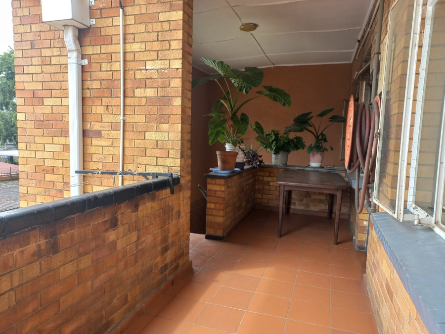 6 Bedroom Property for Sale in Brakpan Central Gauteng