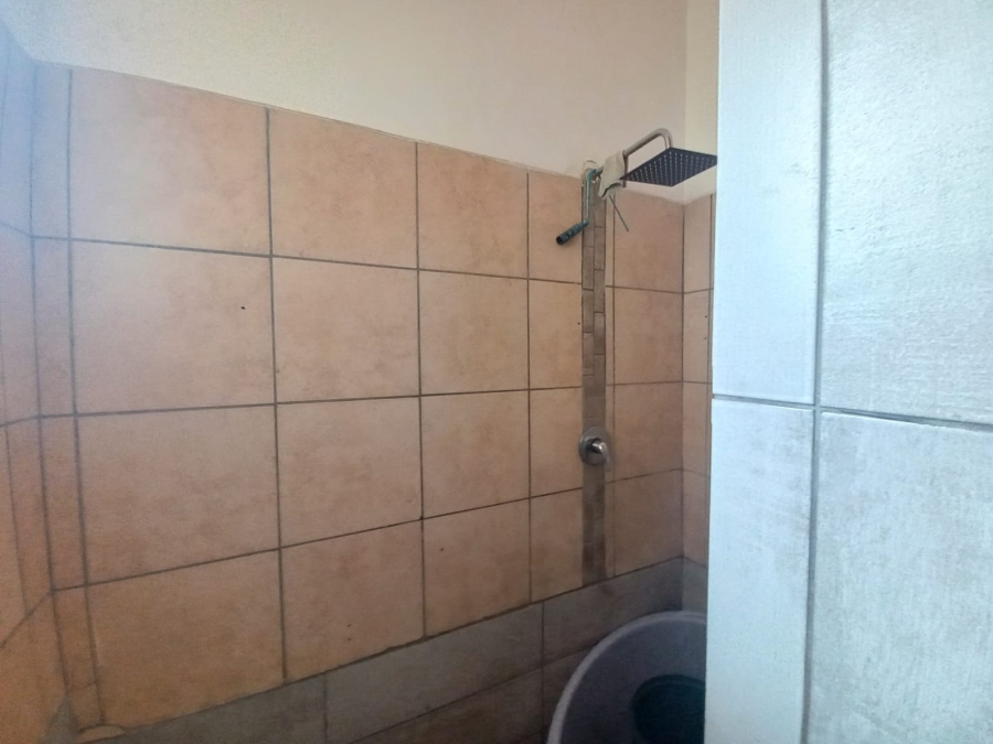 6 Bedroom Property for Sale in Brakpan Central Gauteng