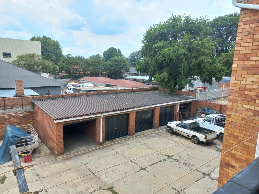 6 Bedroom Property for Sale in Brakpan Central Gauteng