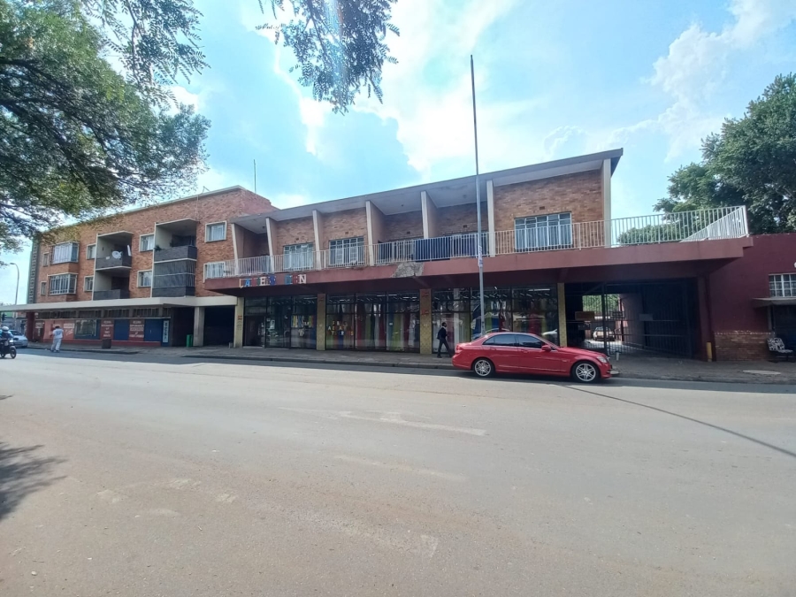 6 Bedroom Property for Sale in Brakpan Central Gauteng