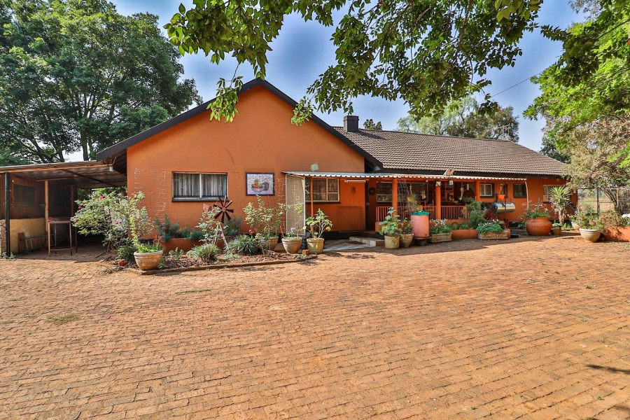 7 Bedroom Property for Sale in Valley Settlements A H Gauteng