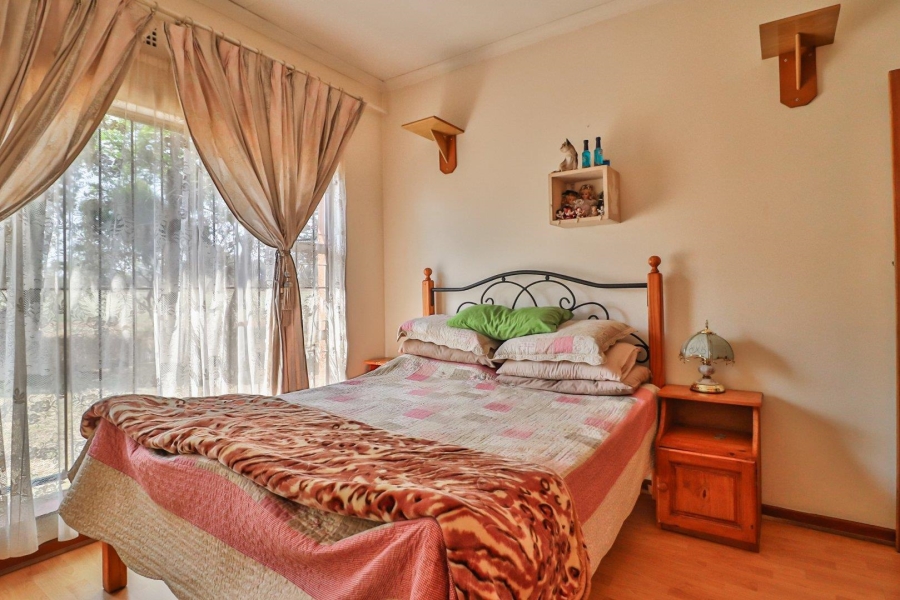 7 Bedroom Property for Sale in Valley Settlements A H Gauteng