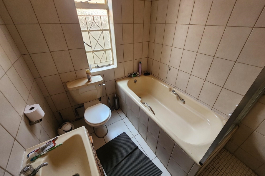 3 Bedroom Property for Sale in Geduld Gauteng