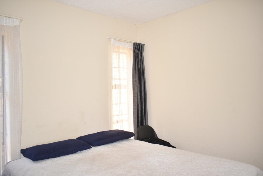 2 Bedroom Property for Sale in The Orchards Gauteng