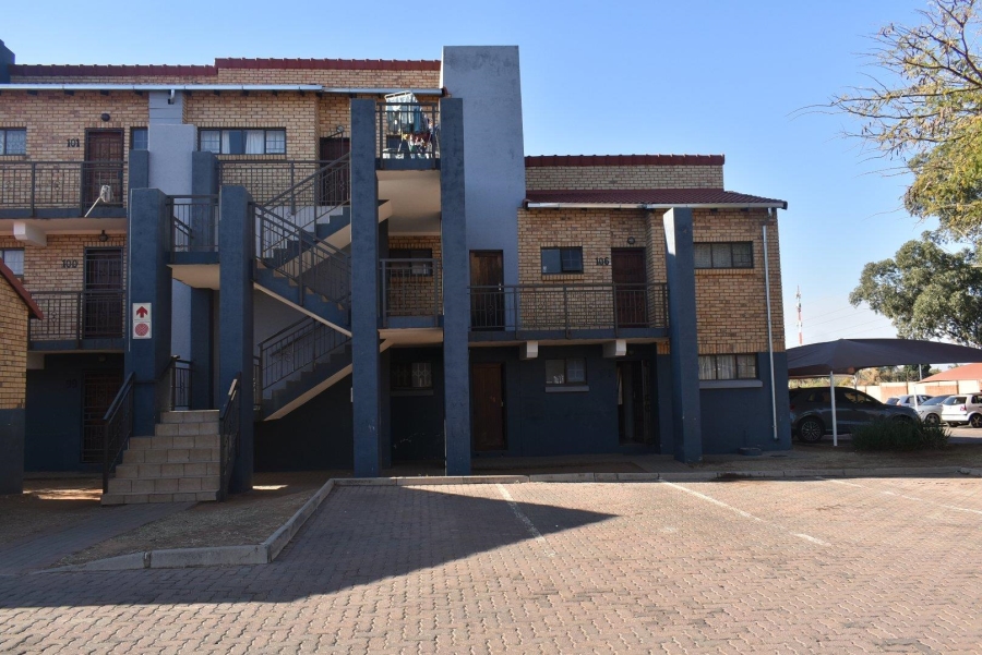 2 Bedroom Property for Sale in The Orchards Gauteng