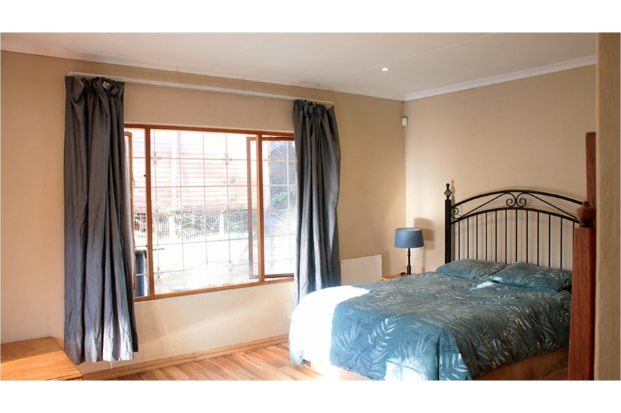 5 Bedroom Property for Sale in Wilro Park Gauteng