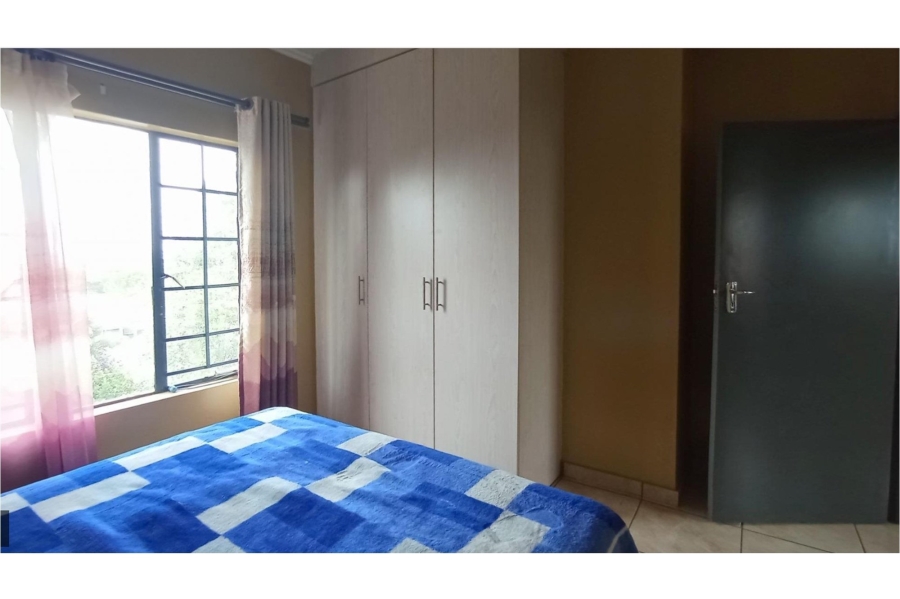 2 Bedroom Property for Sale in Noordwyk Gauteng