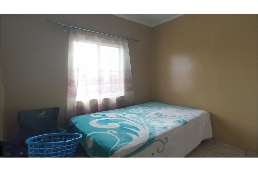 2 Bedroom Property for Sale in Noordwyk Gauteng