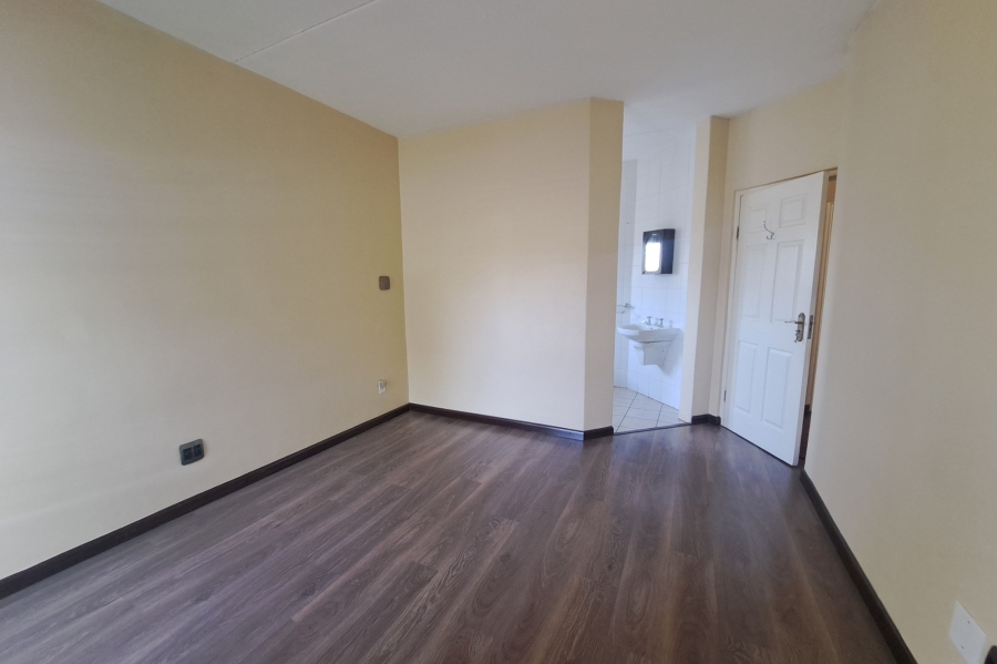 2 Bedroom Property for Sale in Montgomery Park Gauteng