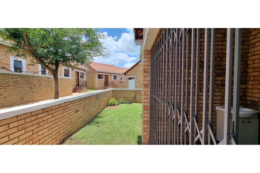 2 Bedroom Property for Sale in Randpark Ridge Gauteng