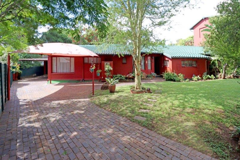 4 Bedroom Property for Sale in Cresta Gauteng