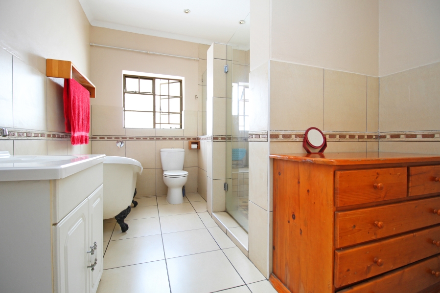 3 Bedroom Property for Sale in Parkhurst Gauteng