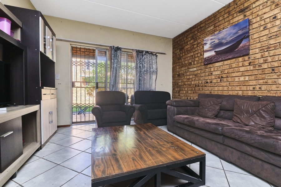 2 Bedroom Property for Sale in Honeydew Gauteng