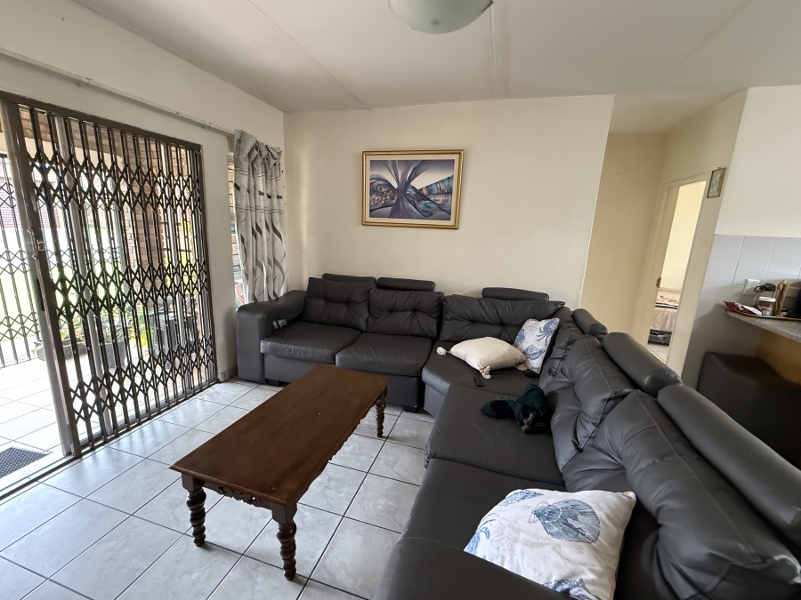 2 Bedroom Property for Sale in Birchleigh Gauteng