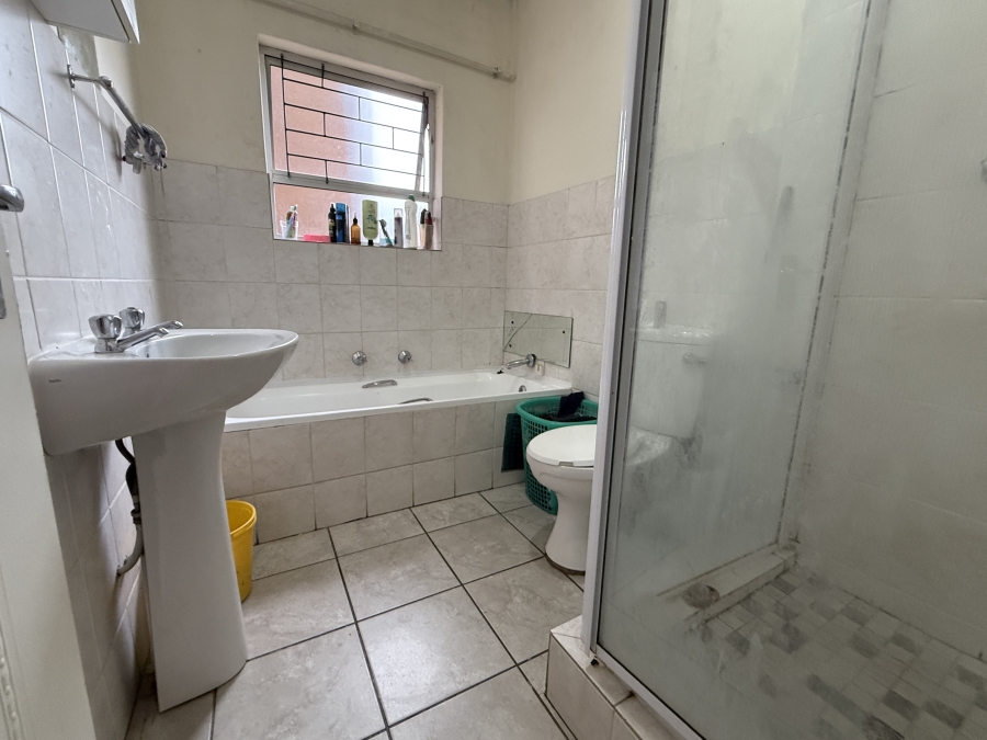 2 Bedroom Property for Sale in Birchleigh Gauteng