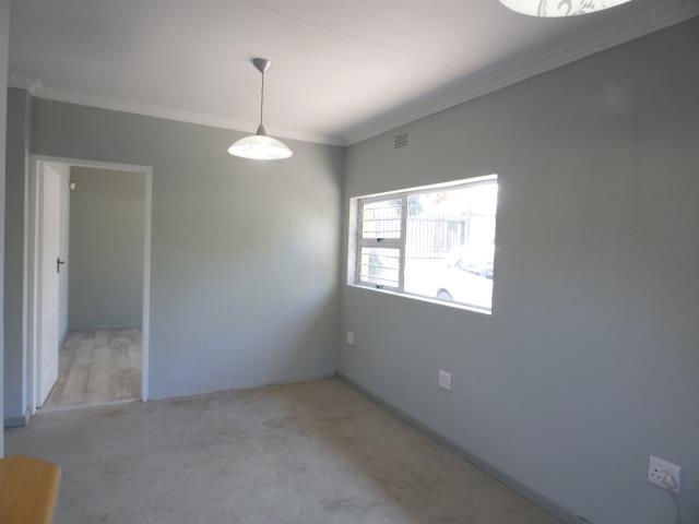 To Let 2 Bedroom Property for Rent in Weltevreden Park Gauteng