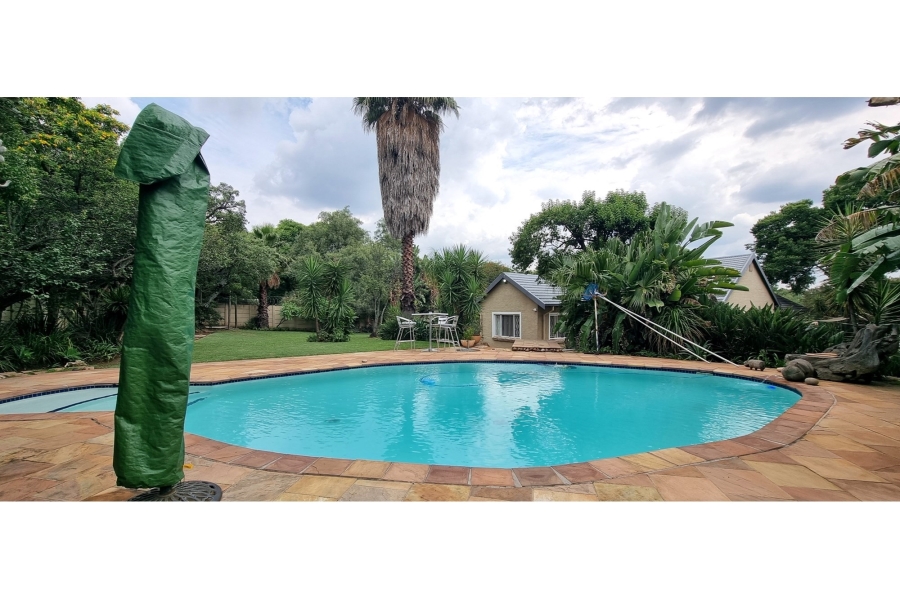 4 Bedroom Property for Sale in Lombardy East Gauteng