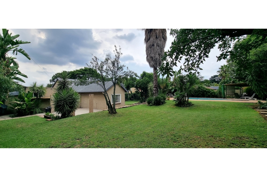 4 Bedroom Property for Sale in Lombardy East Gauteng