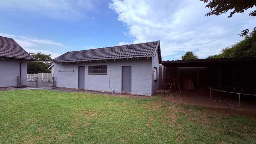 5 Bedroom Property for Sale in Beyers Park Gauteng