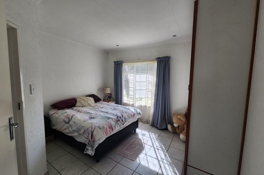 2 Bedroom Property for Sale in Bartlett Gauteng