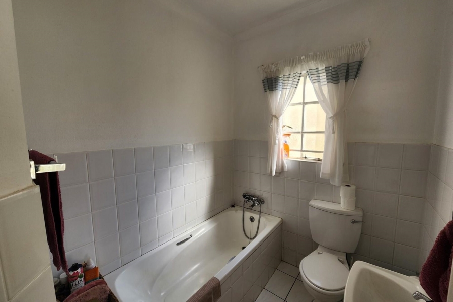 2 Bedroom Property for Sale in Bartlett Gauteng