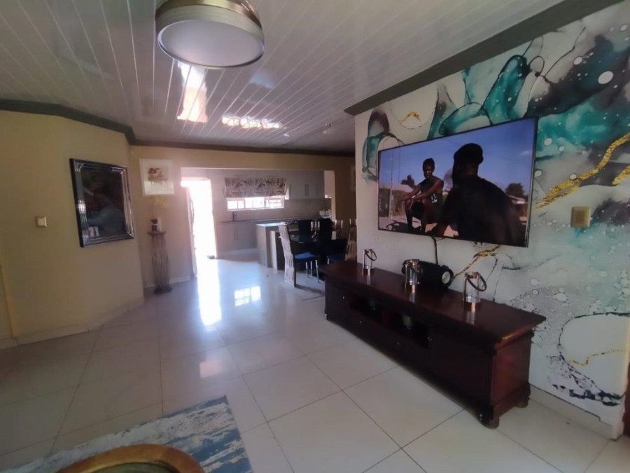 3 Bedroom Property for Sale in Garsfontein Gauteng