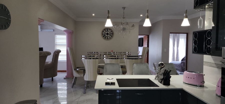 3 Bedroom Property for Sale in Zambezi Manor Lifestyle Estate Gauteng