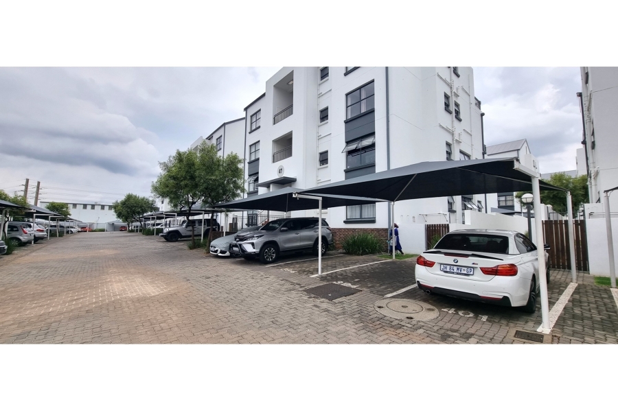 3 Bedroom Property for Sale in Greenstone Hill Gauteng