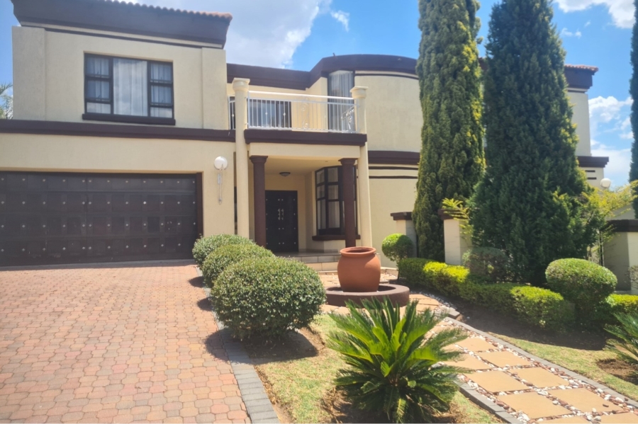 5 Bedroom Property for Sale in Savannah Hills Estate Gauteng