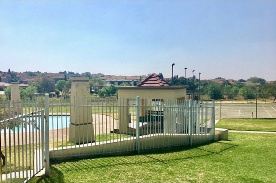 5 Bedroom Property for Sale in Savannah Hills Estate Gauteng