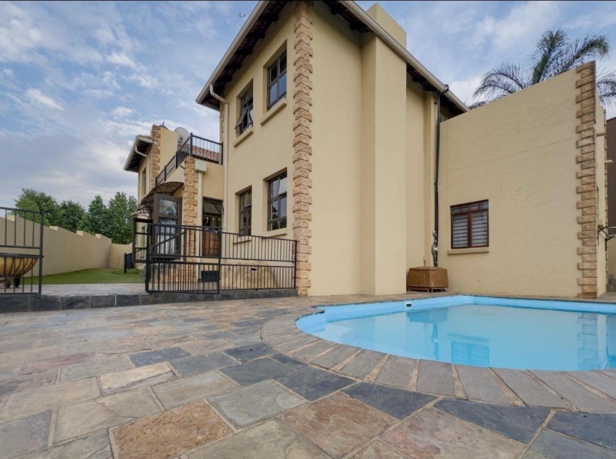 4 Bedroom Property for Sale in Glen Erasmia Gauteng