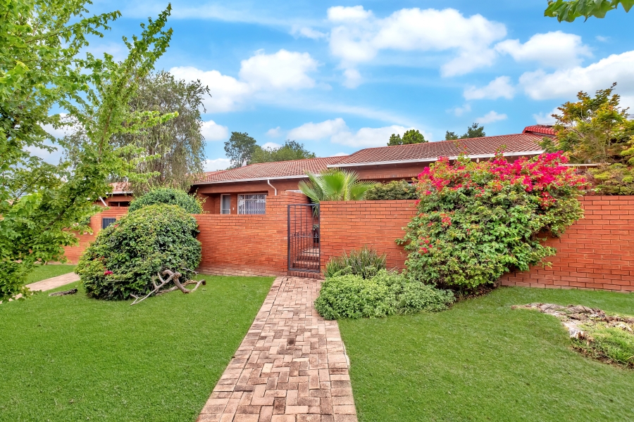 2 Bedroom Property for Sale in Ferndale Gauteng