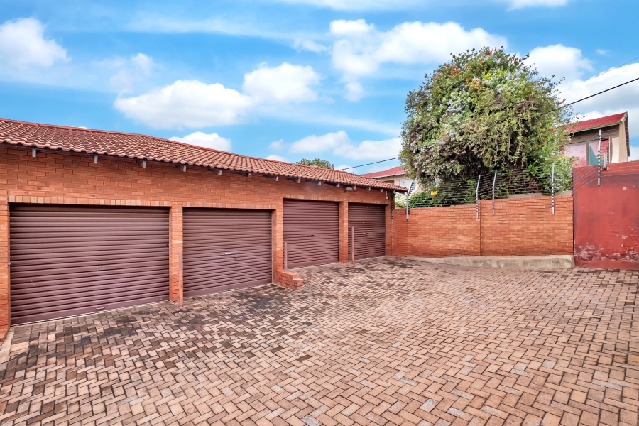 2 Bedroom Property for Sale in Ferndale Gauteng