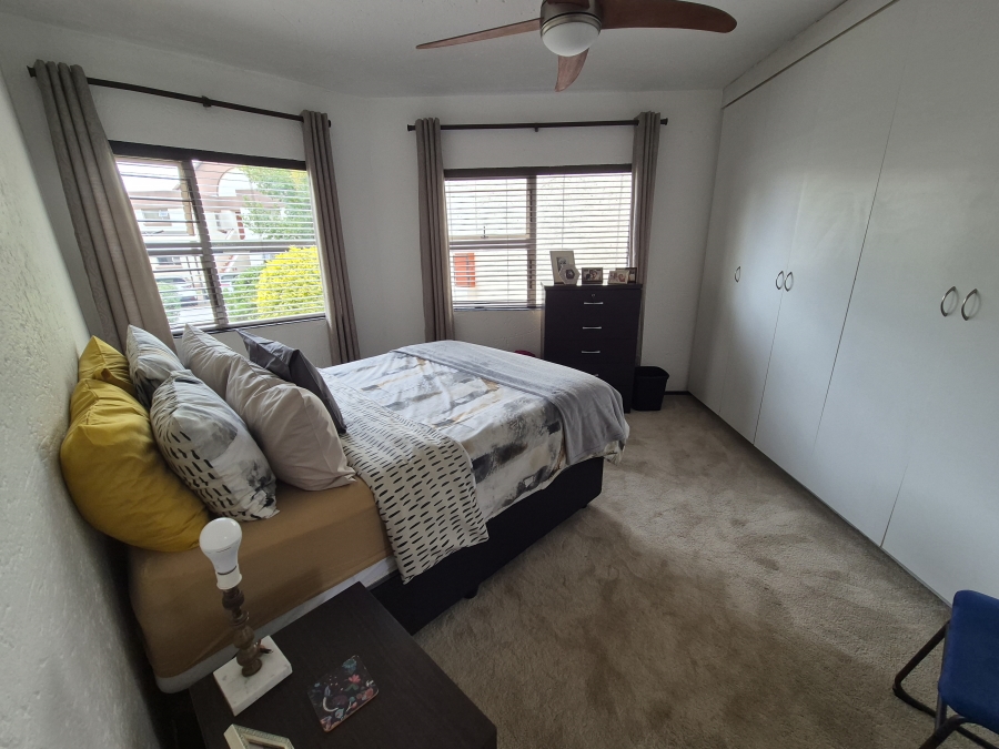 1 Bedroom Property for Sale in Bedfordview Gauteng