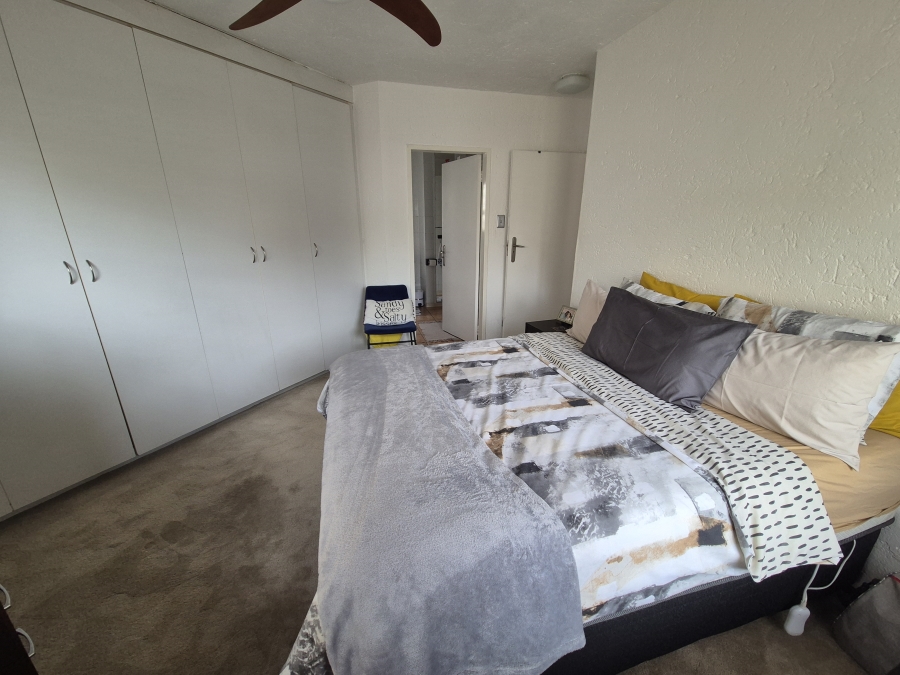 1 Bedroom Property for Sale in Bedfordview Gauteng